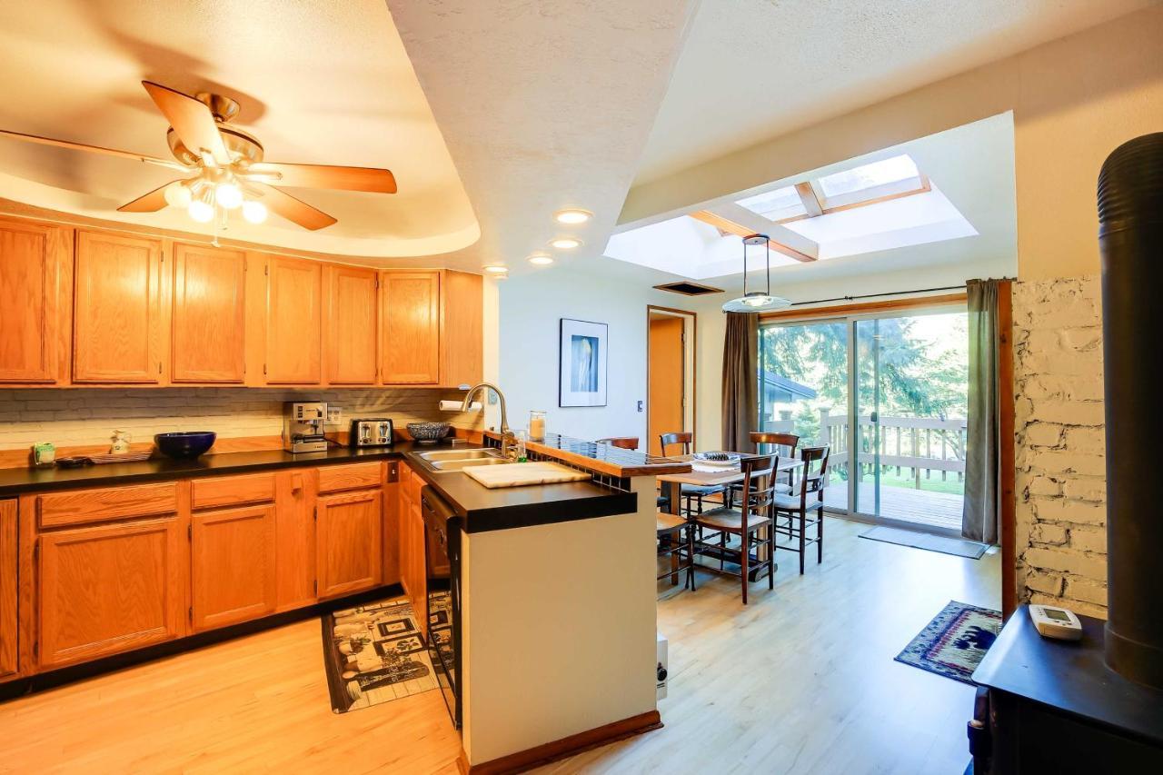 The Fusion Retreat On 4 Acres Hike On-Site! Villa White Salmon Exterior photo